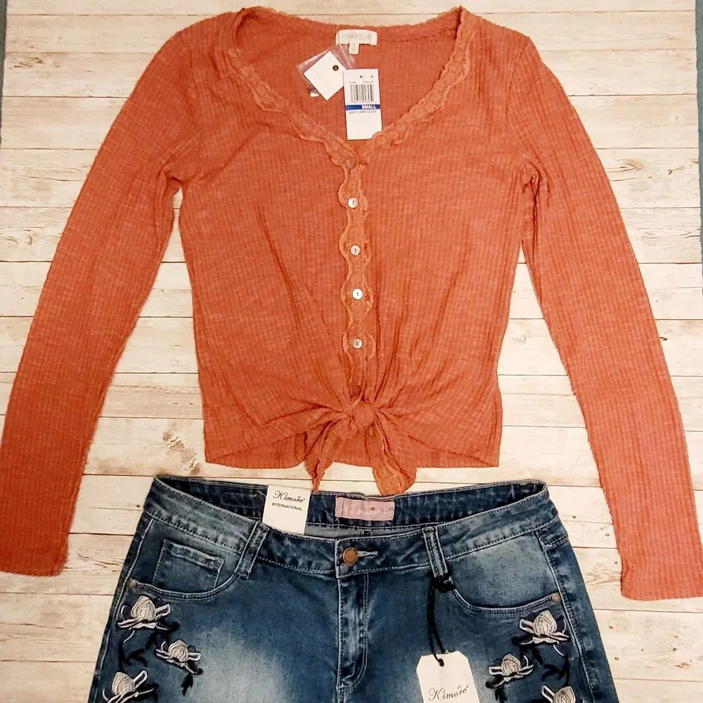 ULTRA FLIRT CROP TOP | NWT | LACE TRIM | TIE-FRONT | CROP TOP